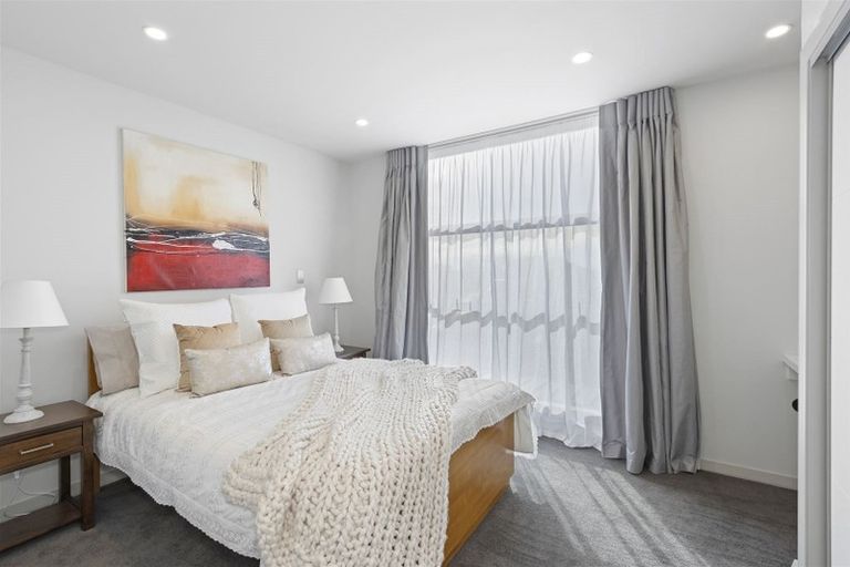 Photo of property in 66 Mansfield Avenue, St Albans, Christchurch, 8014