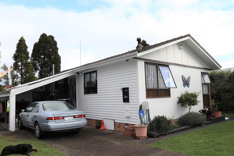 Photo of property in 15 Mcentee Street, Papakura, 2110
