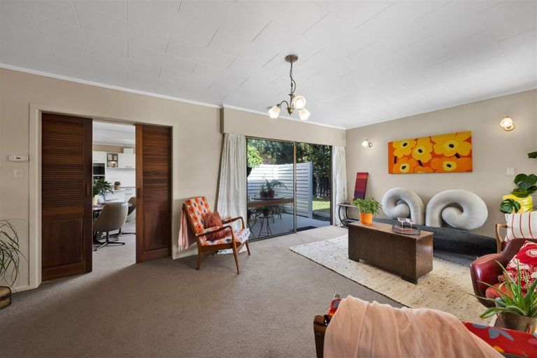 Photo of property in 19 Wesley Avenue, Frankleigh Park, New Plymouth, 4310