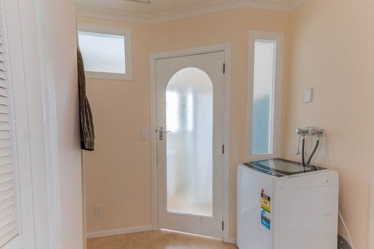 Photo of property in 60a Skerman Street, Marton, 4710