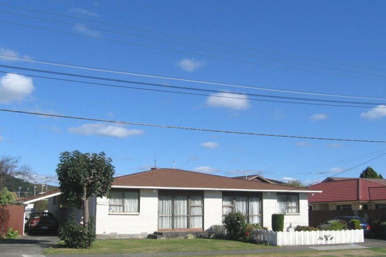 Photo of property in 48f2- Kowhai Avenue, Ebdentown, Upper Hutt, 5018