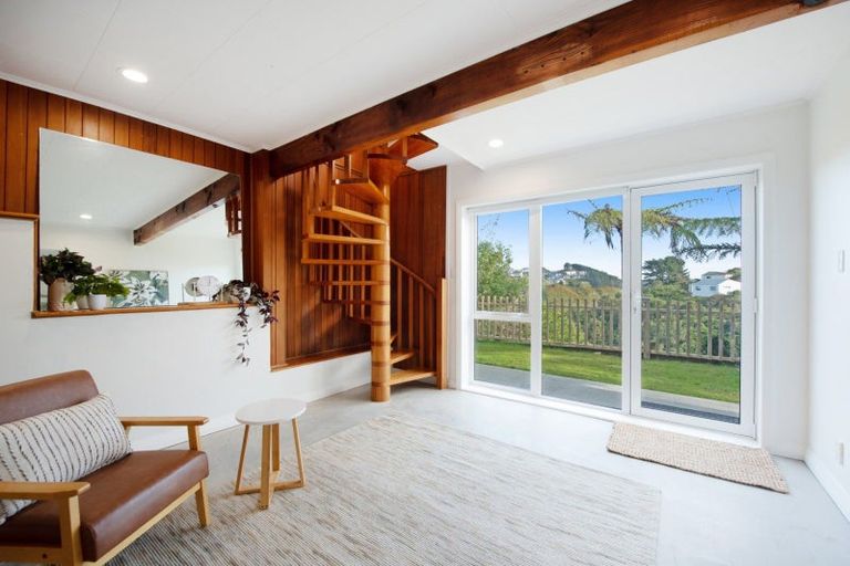 Photo of property in 79 Salford Street, Newlands, Wellington, 6037