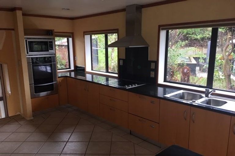 Photo of property in 8 Okareka Loop Road, Lake Okareka, Rotorua, 3076