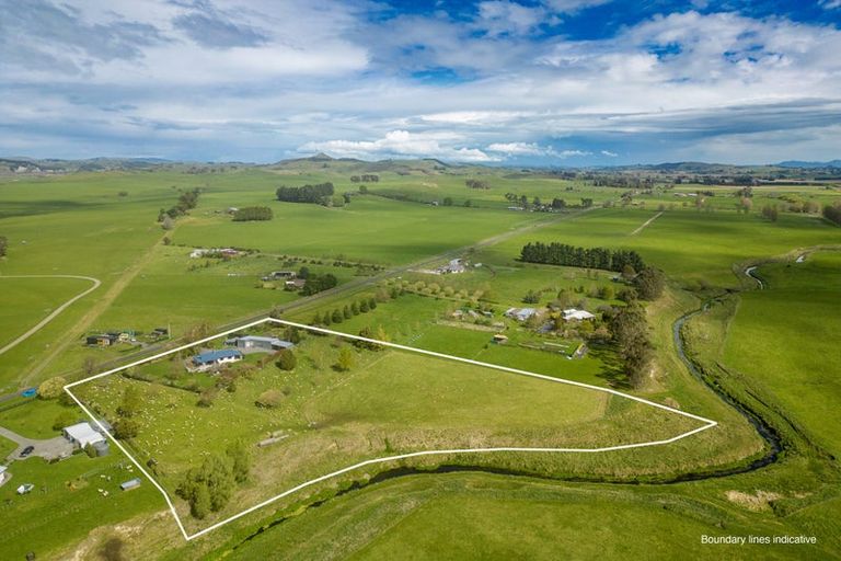 Photo of property in 425 Te Kura Road, Otane, 4277