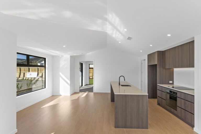 Photo of property in 21 Greenway Crescent, Hope, Richmond, 7020