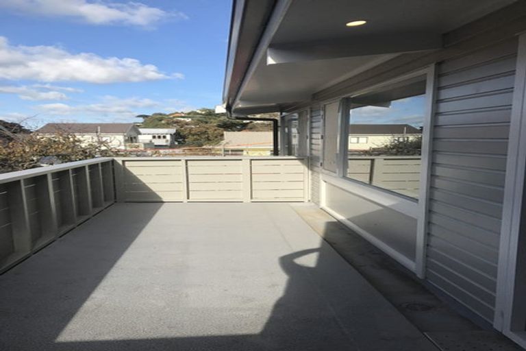 Photo of property in 10/74u Derwent Street, Island Bay, Wellington, 6023