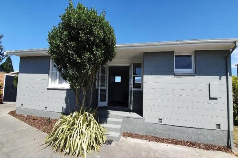 Photo of property in 128 Foremans Road, Islington, Christchurch, 8042