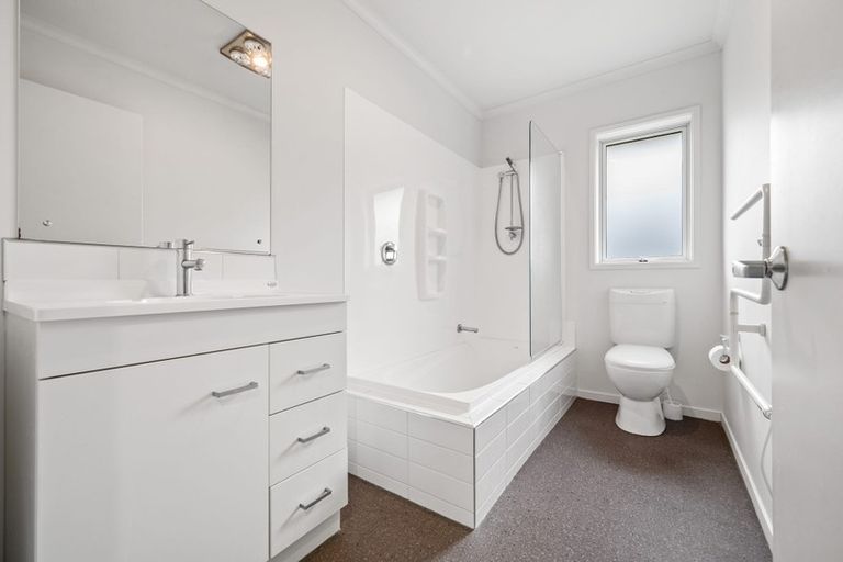 Photo of property in 3 Burford Way, Rolleston, 7615