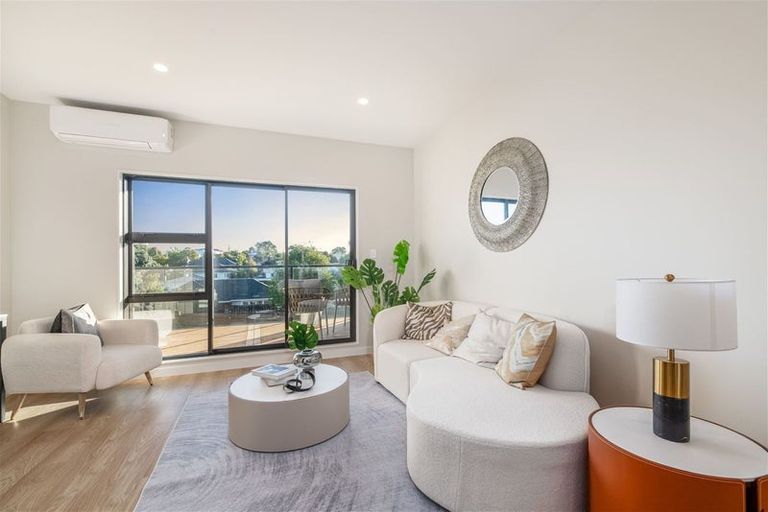 Photo of property in 3/67 Kervil Avenue, Te Atatu Peninsula, Auckland, 0610