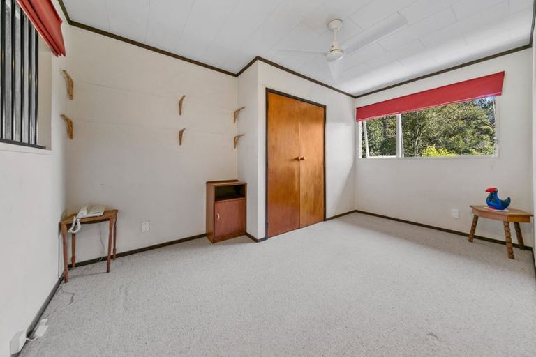 Photo of property in 37 Autumn Avenue, Glen Eden, Auckland, 0602