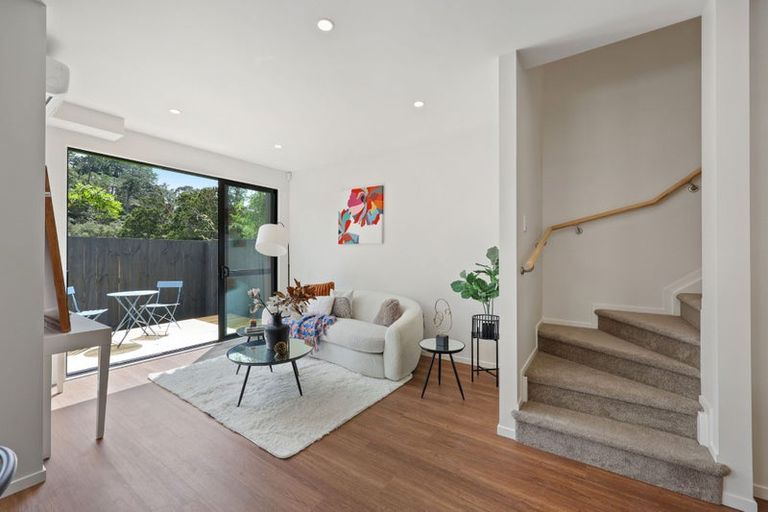 Photo of property in 8/36 Woodside Road, Massey, Auckland, 0614