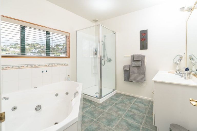 Photo of property in Mt Carmel Mews, 11/9 Arawa Road, Hataitai, Wellington, 6021