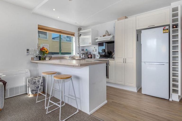 Photo of property in 1e/25 Maclean Street, Paraparaumu Beach, Paraparaumu, 5032