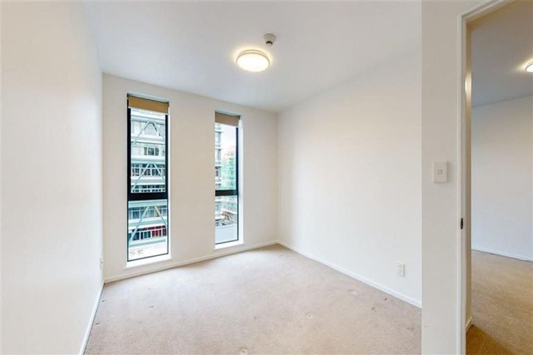 Photo of property in Dual Apartments, 406/142u Vivian Street, Te Aro, Wellington, 6011