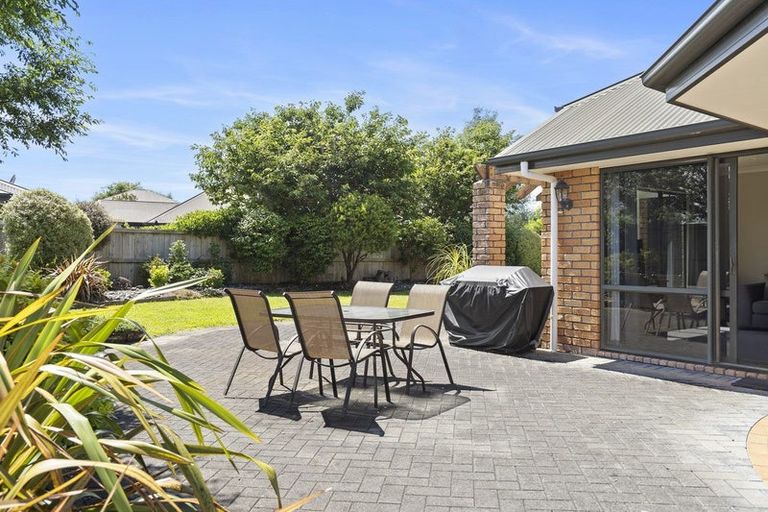 Photo of property in 24 Oaklands Drive, Cambridge, 3434