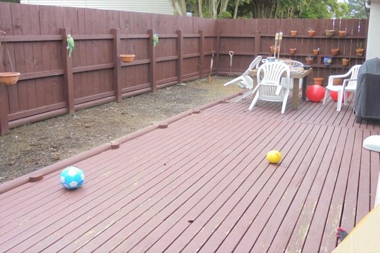 Photo of property in 1/43 Don Buck Road, Massey, Auckland, 0614