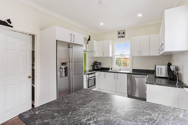 Photo of property in 52 Church Street, Oxford, 7430