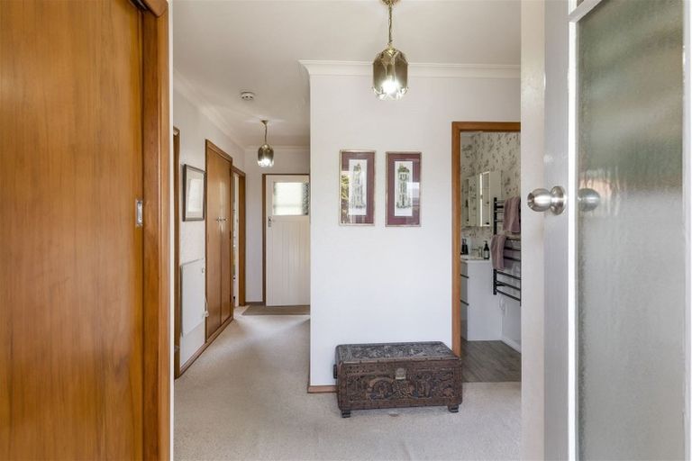 Photo of property in 26 Highbury Drive, Levin, 5510