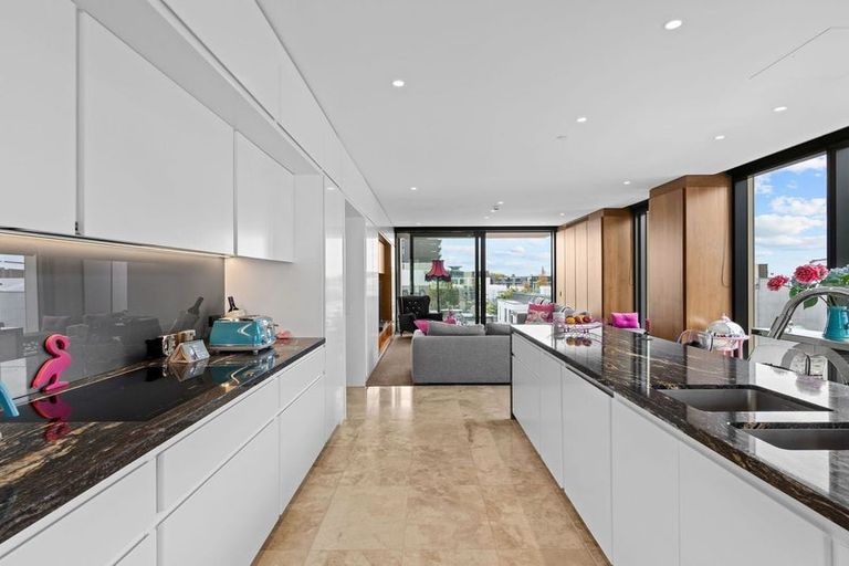 Photo of property in 202/69 Armagh Street, Christchurch Central, Christchurch, 8013