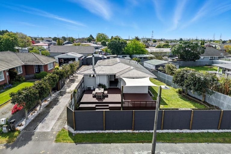 Photo of property in 6 Roswell Place, Islington, Christchurch, 8042