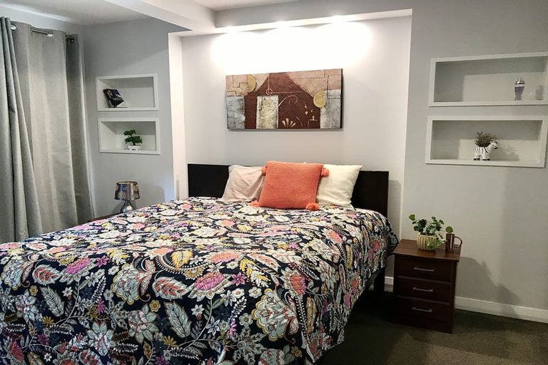 Photo of property in 70 Spinella Drive, Bayview, Auckland, 0629