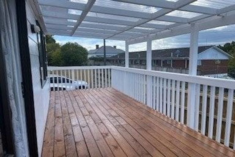 Photo of property in 40c/1 West Coast Road, Glen Eden, Auckland, 0602
