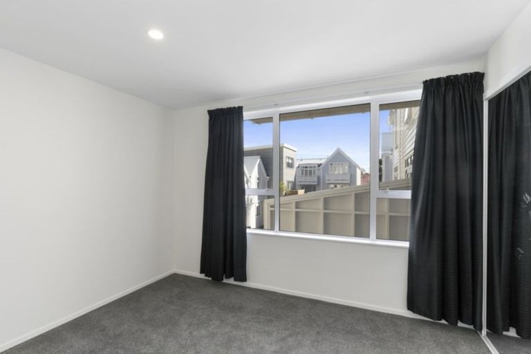 Photo of property in Pirie Street Townhouses, 17/35u Pirie Street, Mount Victoria, Wellington, 6011
