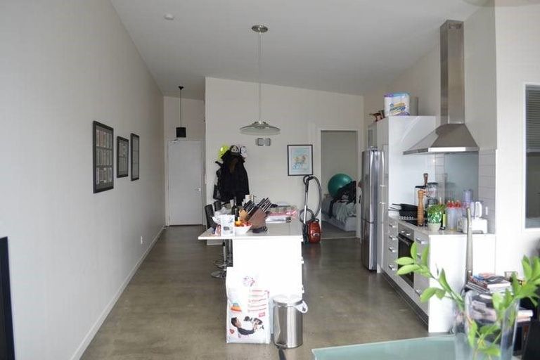 Photo of property in 25u1 Home Street, Mount Victoria, Wellington, 6011