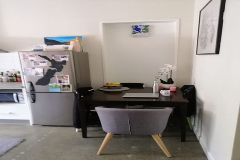 Photo of property in 25u1 Home Street, Mount Victoria, Wellington, 6011