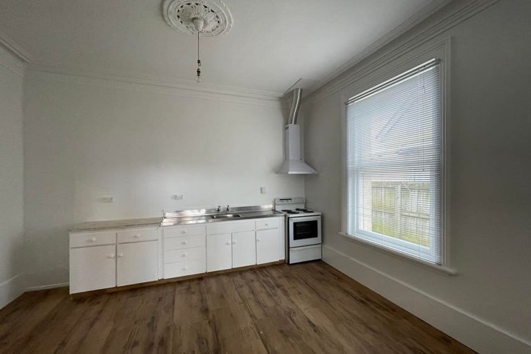 Photo of property in 76 Queens Drive, Saint Kilda, Dunedin, 9012