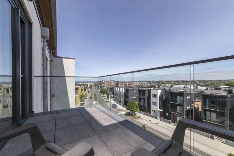 Photo of property in 305/2 Onekiritea Road, Hobsonville, Auckland, 0616