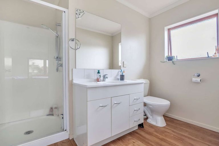 Photo of property in 6 Rays Way, Tuakau, 2121