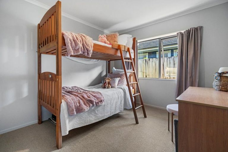 Photo of property in 30 Kereru Place, Pyes Pa, Tauranga, 3112