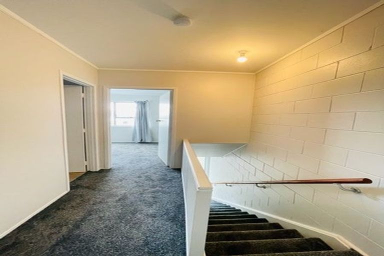 Photo of property in 1 Bendale Place, Papatoetoe, Auckland, 2025