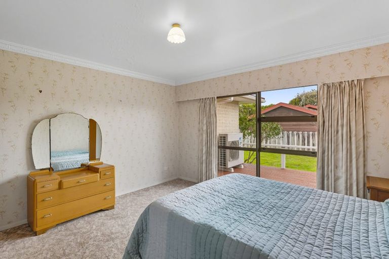 Photo of property in 11 The Avenue, Paraparaumu Beach, Paraparaumu, 5032