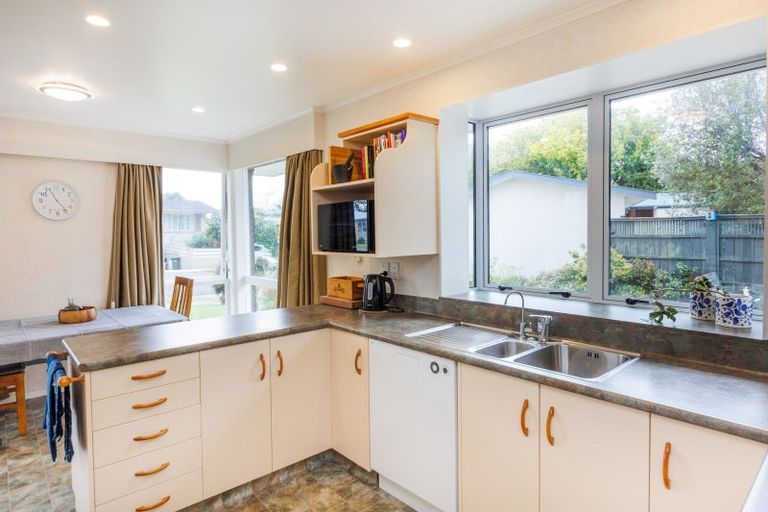 Photo of property in 4 Anaru Place, Awapuni, Palmerston North, 4412