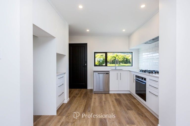 Photo of property in 57 Mawai Hakona Drive, Wallaceville, 5018