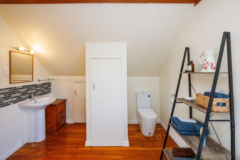 Photo of property in 6 Edwards Street, Kimbolton, Feilding, 4777