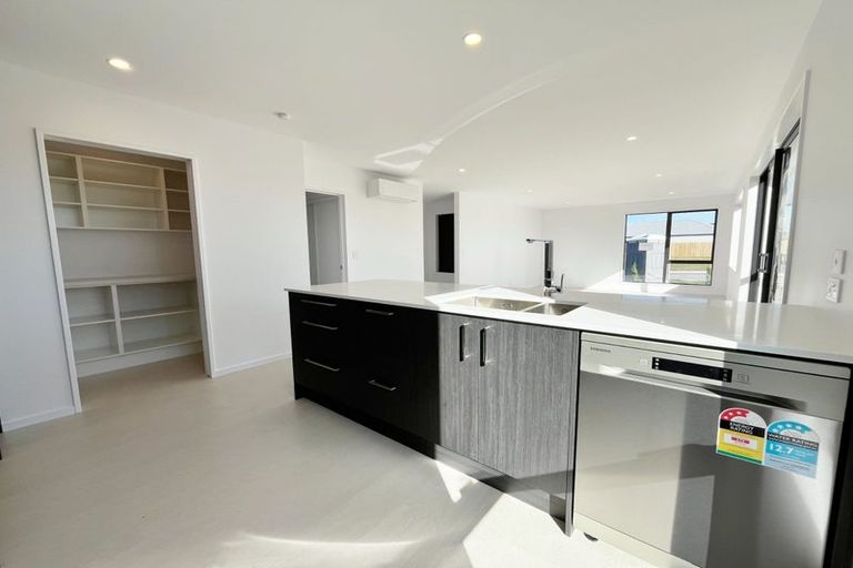 Photo of property in 64 Bill Hammond Drive, Belfast, 8051