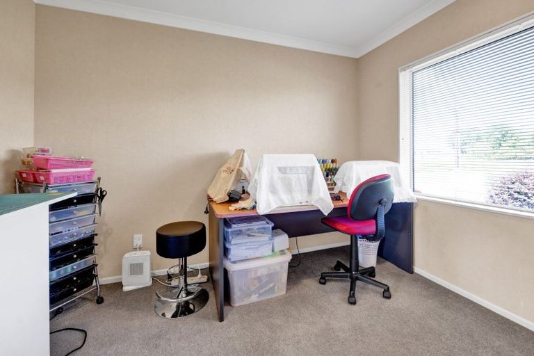 Photo of property in 2a Elizabeth Grove, Stratford, 4332