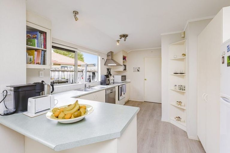 Photo of property in 15 Sheriff Place, Randwick Park, Auckland, 2105