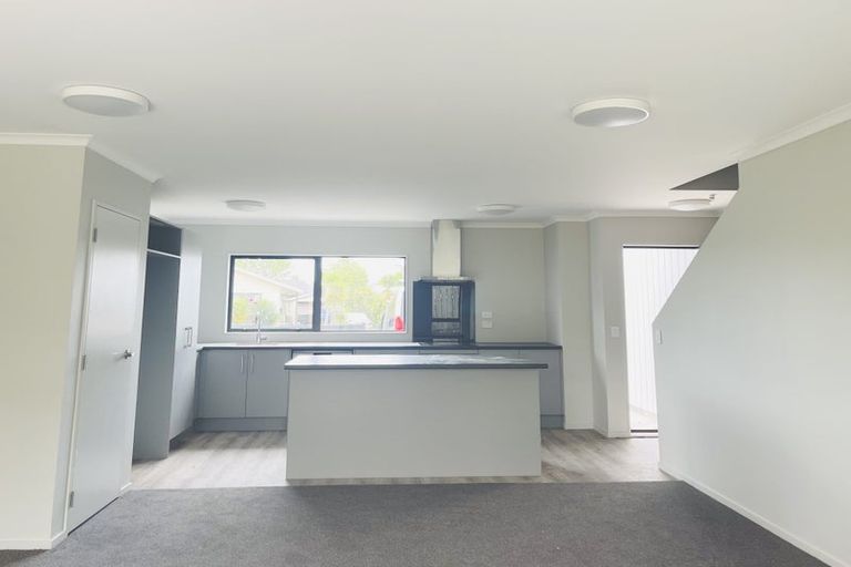 Photo of property in 6d Melleray Place, Randwick Park, Auckland, 2105