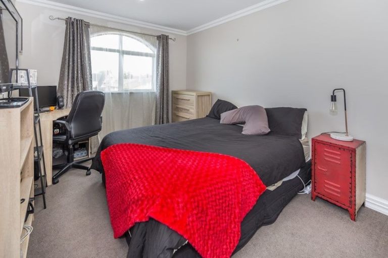 Photo of property in 14a Peverel Street, Riccarton, Christchurch, 8011