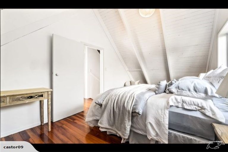 Photo of property in 8 Poplar Road, Stanmore Bay, Whangaparaoa, 0932