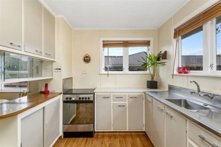 Photo of property in 29 Mark Avenue, Paparangi, Wellington, 6037