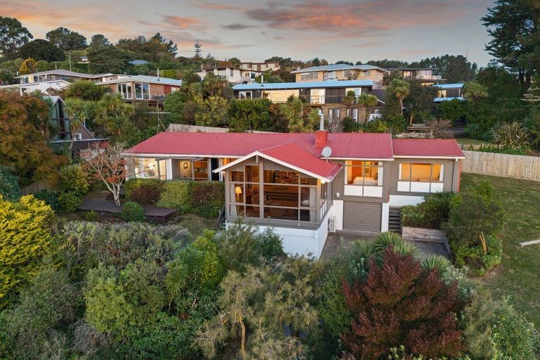 Photo of property in 7 Pentre Terrace, Cashmere, Christchurch, 8022