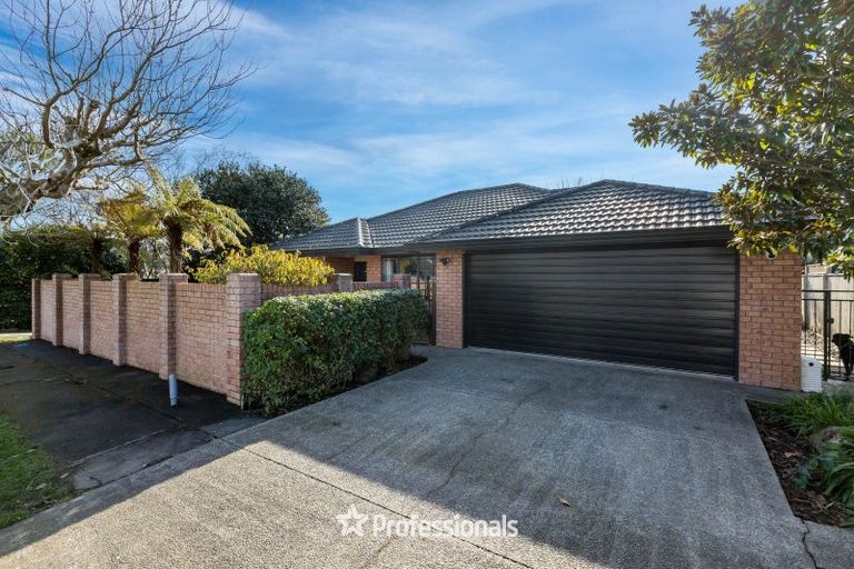Photo of property in 2a Redwood Street, Elderslea, Upper Hutt, 5018