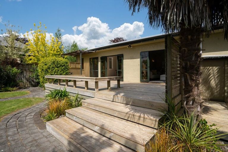 Photo of property in 18 Queen Street, Cambridge, 3434