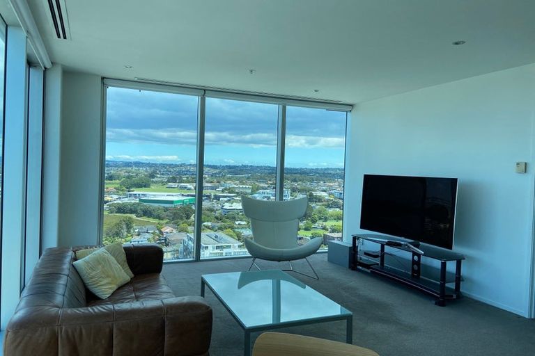 Photo of property in Sentinel Apartments, 1603/3 Northcroft Street, Takapuna, Auckland, 0622
