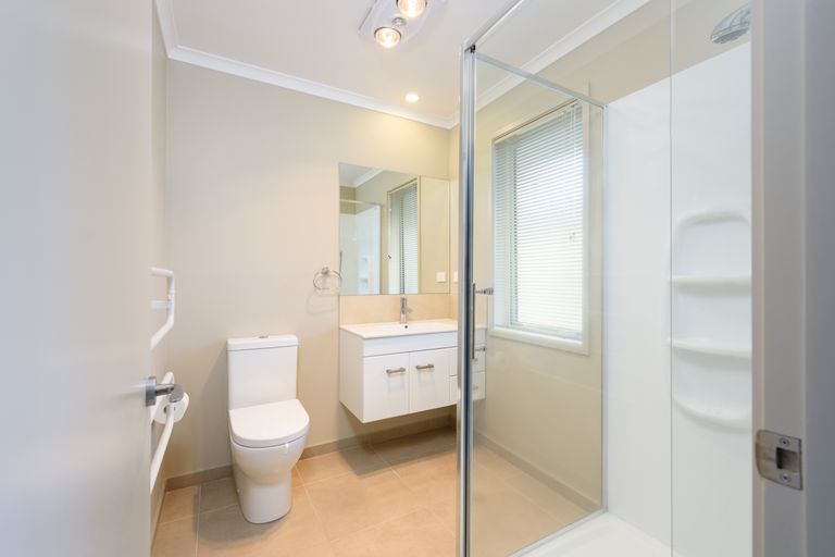 Photo of property in 28 Rainey Crescent, Papamoa Beach, Papamoa, 3118